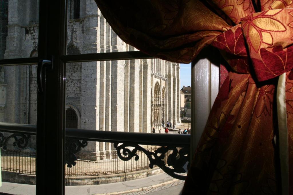 Le Parvis Acomodação com café da manhã Chartres Exterior foto