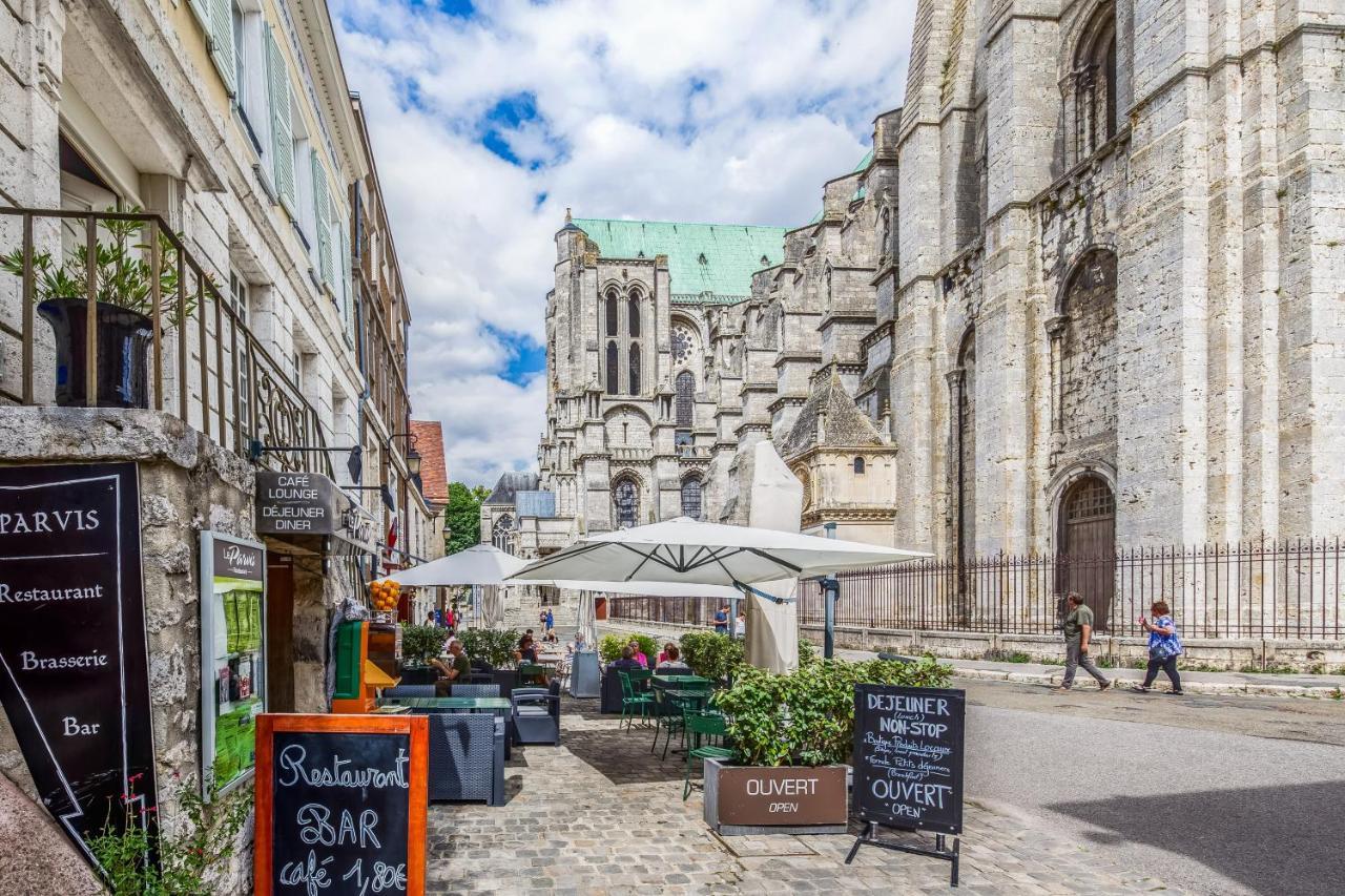 Le Parvis Acomodação com café da manhã Chartres Exterior foto